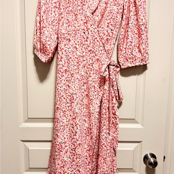 Pink floral wrap around dress - Picture 2 of 3